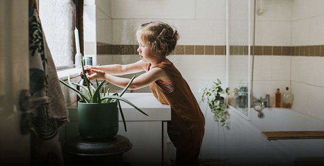 UMA CASA À MEDIDA DA CRIANÇA: COMO ORGANIZAR A CASA DE BANHO