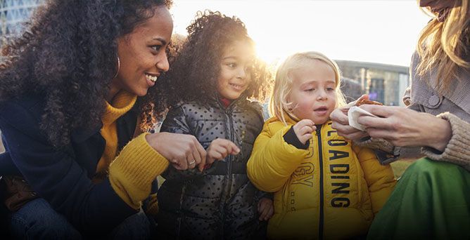 CRIAR REDES DE APOIO DENTRO E FORA DA FAMÍLIA